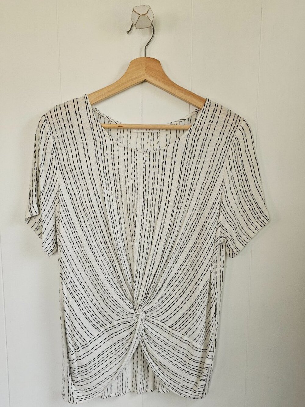 Striped Short Sleeve Twist Front Tee